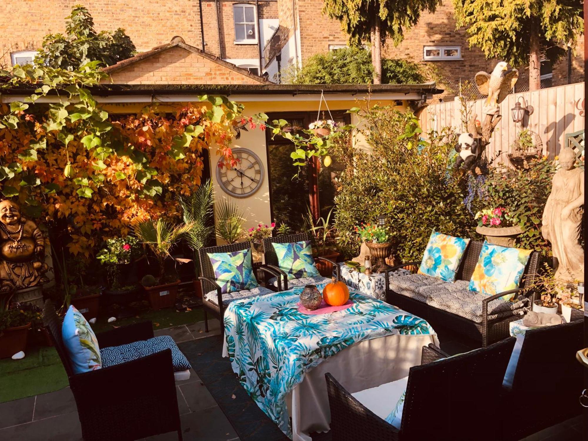 Cheerful 4 Bedroom House With Garden Free Parking Лондон Екстер'єр фото